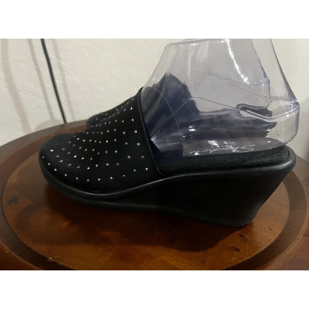 Skechers parallel wedge